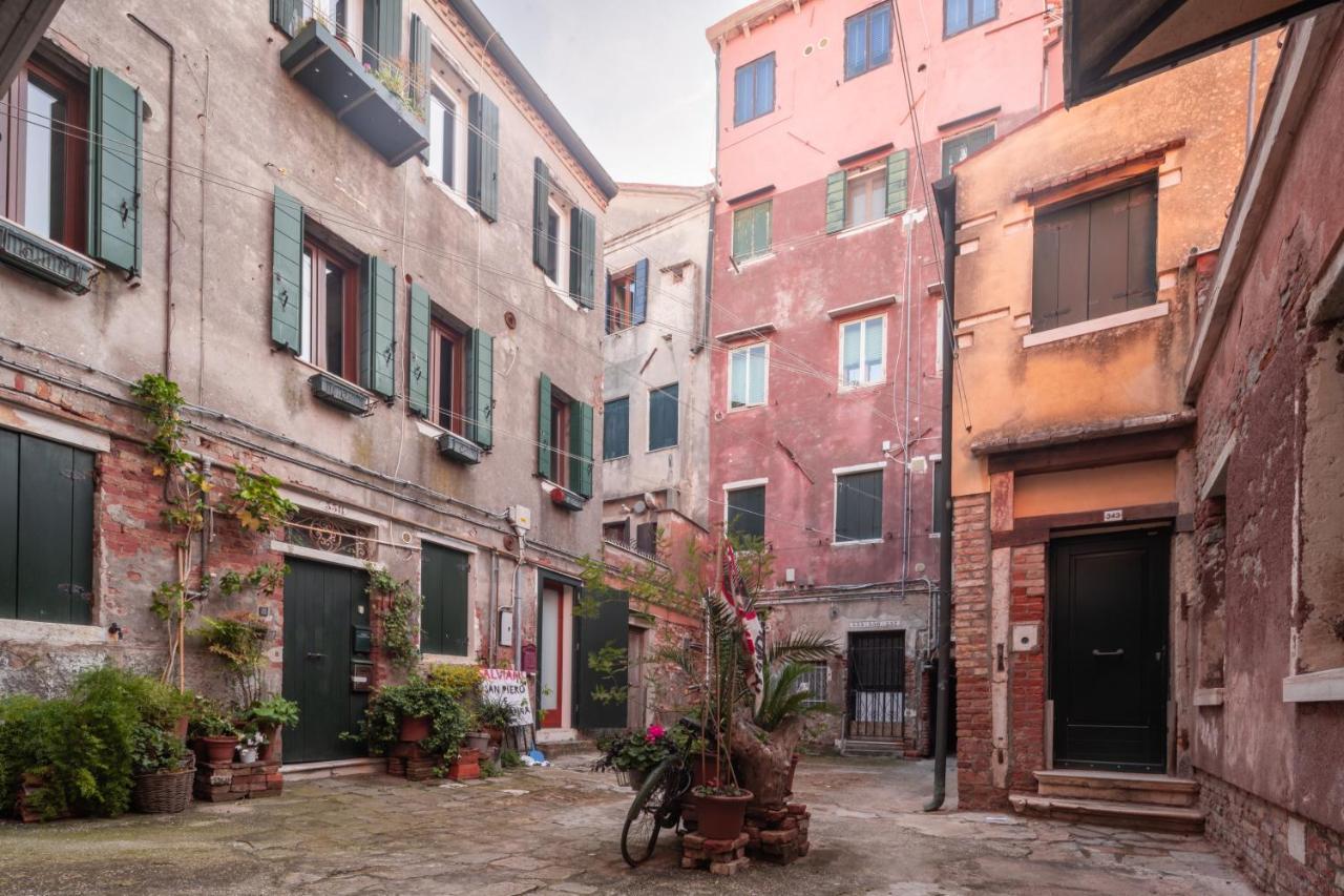 San Pietro Cozy Studio R&R Venedig Eksteriør billede